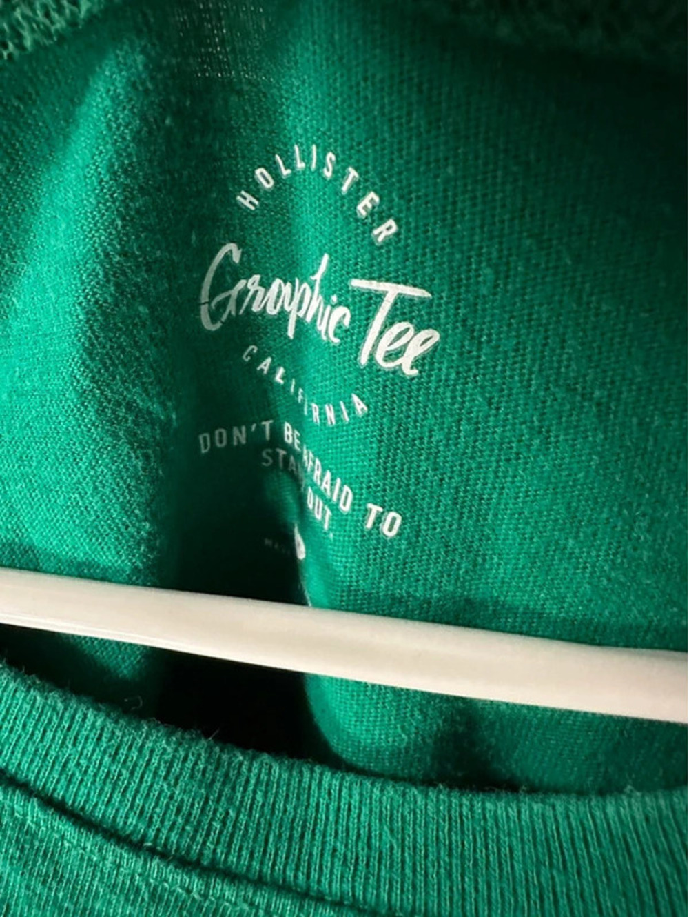 Hollister - Picture 3 of 4